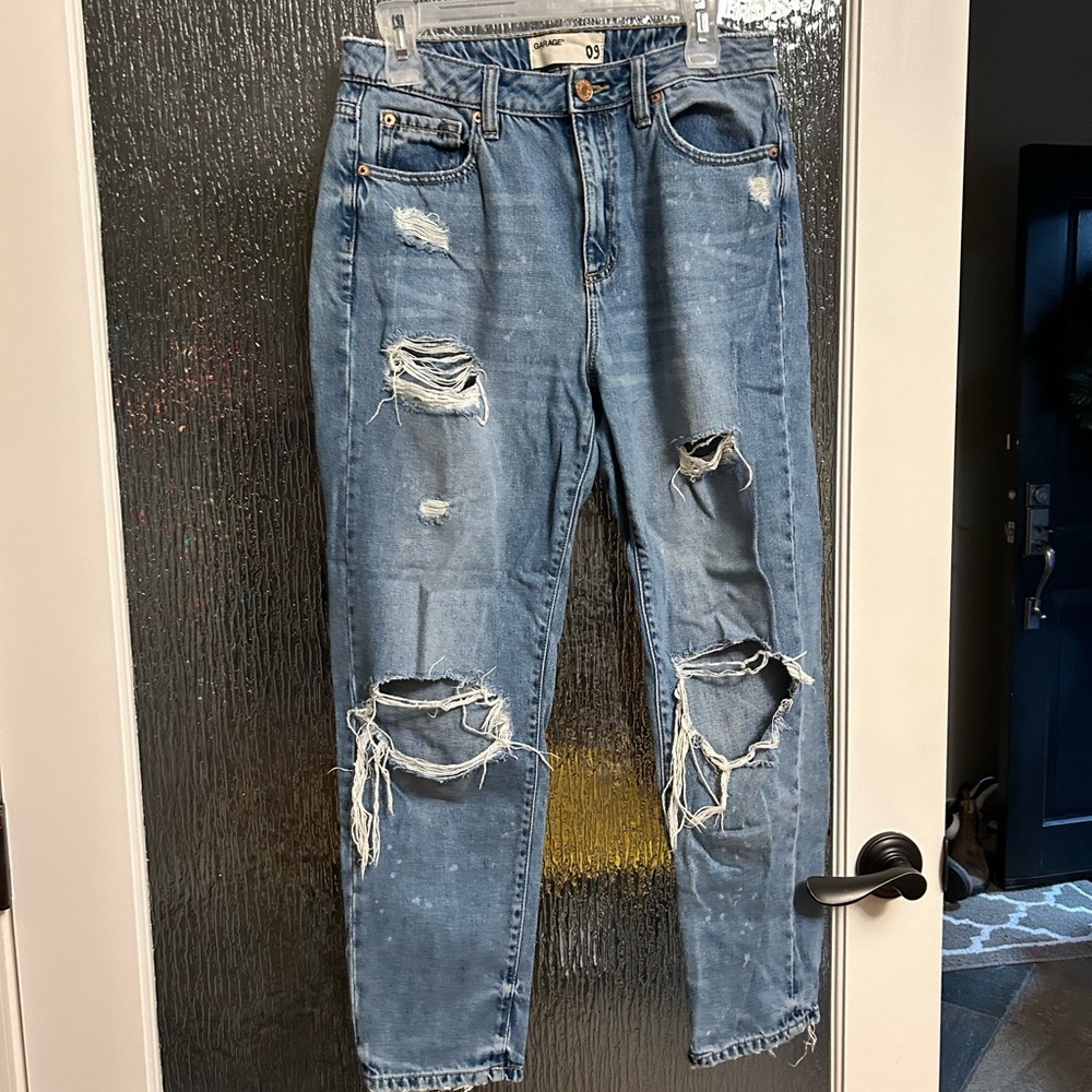 Garage Ripped Mom Jeans